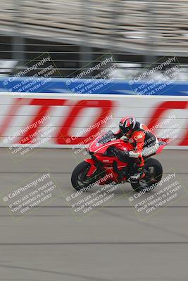 media/Oct-16-2022-Fastrack Riders (Sun) [[609ae93014]]/Level 3/Session 1 Start Finish/